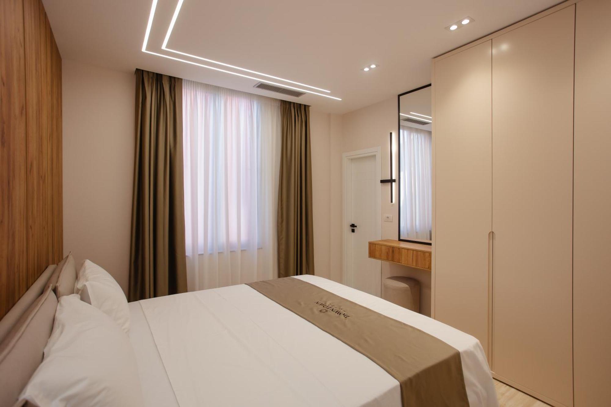 Downtown Hotel Shkodër 外观 照片