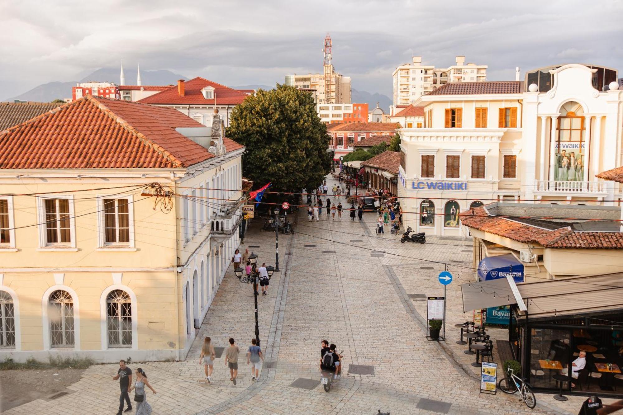 Downtown Hotel Shkodër 外观 照片
