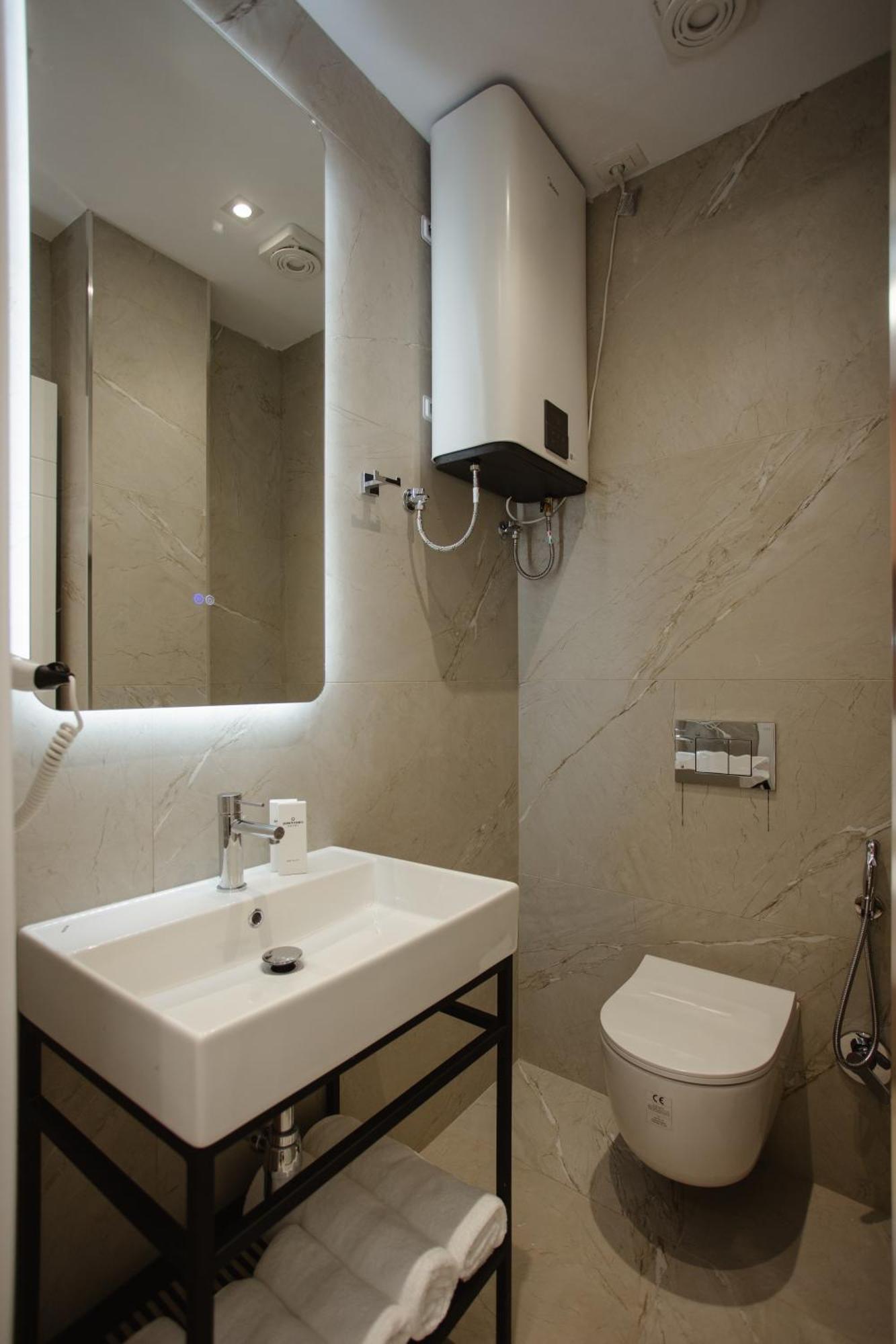 Downtown Hotel Shkodër 外观 照片